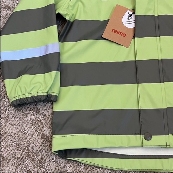 Reima Kids' Vesi Raincoat in Greyish Green Stripe - Picture 5 of 10